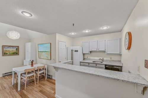 12-28 Academy St, Franconia, NH, 03580-4964 | Card Image
