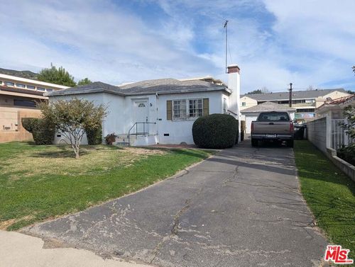 1230 Dorothy Dr, Glendale, CA, 91202-1608 | Card Image