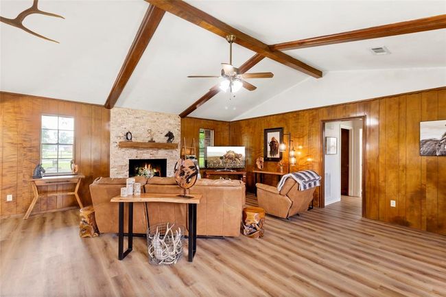 9510 Gates Loop, House other with 2 bedrooms, 1 bathrooms and 2 parking in Manvel TX | Image 5