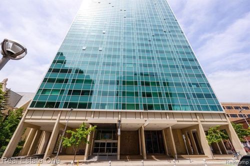 apt-15j-555 E William St, Ann Arbor, MI, 48104-2426 | Card Image