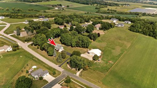 700 8th St Sw, Pine Island, MN, 55963-9118 | Card Image