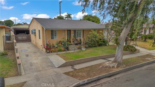 704 S Taylor Ave, Montebello, CA, 90640-5562 | Card Image