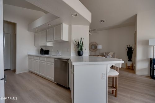 8-320 S 70th St, Mesa, AZ, 85208-1024 | Card Image