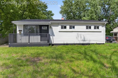 6193 Natchez Dr, Mount Morris, MI, 48458-2701 | Card Image