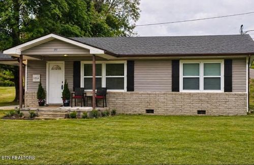 240 Meadowbrook Dr, Pigeon Forge, TN, 37863-2965 | Card Image