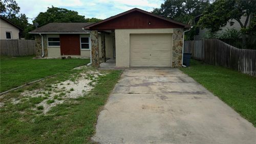 15915 Sea Pines Dr, HUDSON, FL, 34667-4054 | Card Image