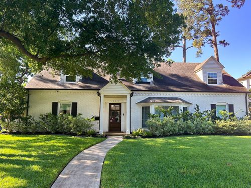 13811 Pebblebrook Dr, Houston, TX, 77079-5805 | Card Image