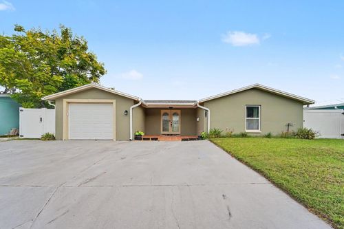 4865 Shell Stream Blvd, New Port Richey, FL, 34652-4438 | Card Image