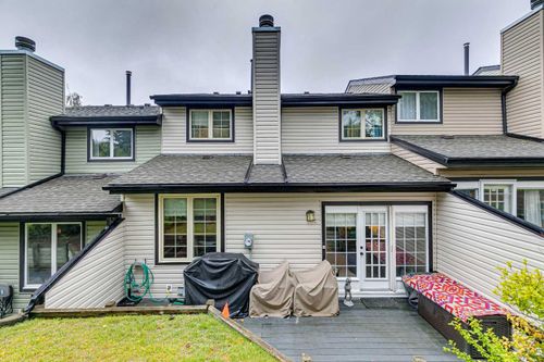 22-448 Strathcona Dr Sw, Calgary, AB, T3H1M3 | Card Image