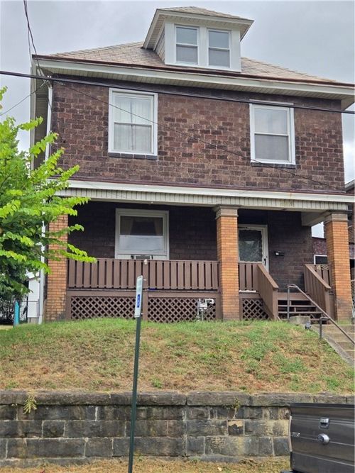 438 8th St, Donora, PA, 15033-2108 | Card Image