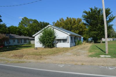 208 S Illinois Street, House other with 3 bedrooms, 2 bathrooms and null parking in Harrisburg AR | Image 2