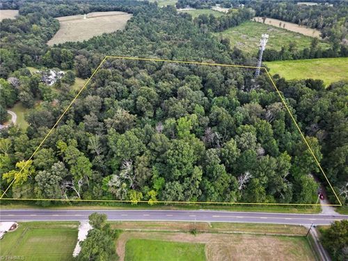 4488 Brick Church Rd, Burlington, NC, 27215-9051 | Card Image