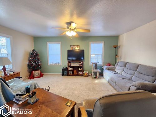 704 S 13th St, Clear Lake, IA, 50428-2640 | Card Image