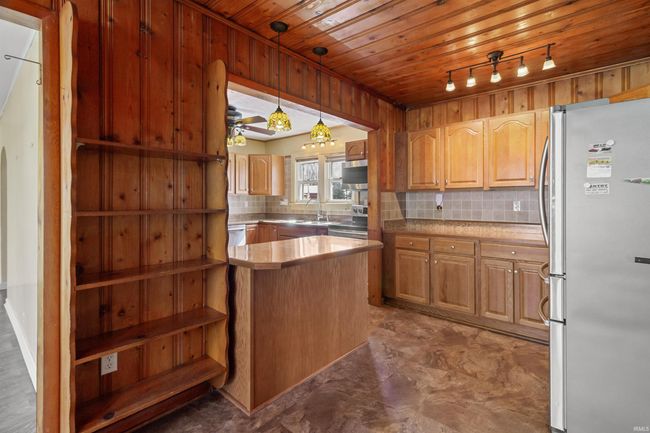 9363 S Marion Rd, House other with 3 bedrooms, 2 bathrooms and null parking in Warren IN | Image 9