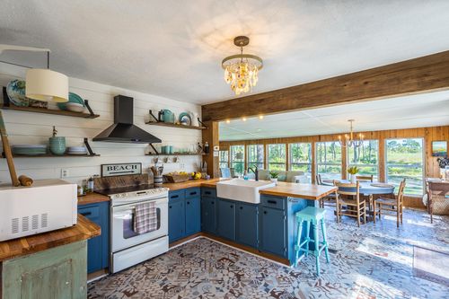 40 Lake View Dr, PANACEA, FL, 32346-5165 | Card Image