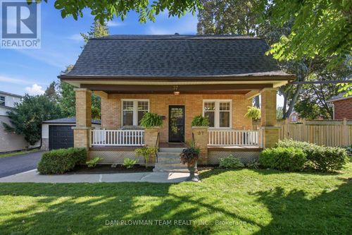 37 Wellington Street, Clarington (Bowmanville), ON, L1C1V4 | Card Image