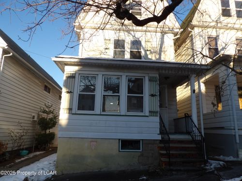 46 Hillard St, Wilkes Barre, PA, 18702-5515 | Card Image