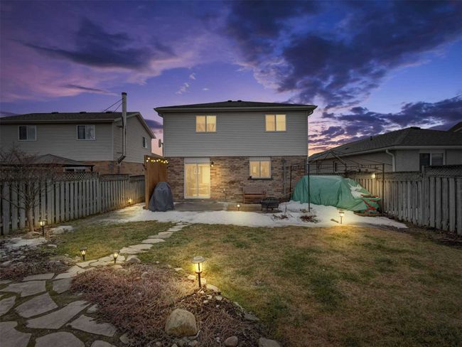 90 Bellamy Cres, House other with 3 bedrooms, 2 bathrooms and 3 parking in Fergus ON | Image 26