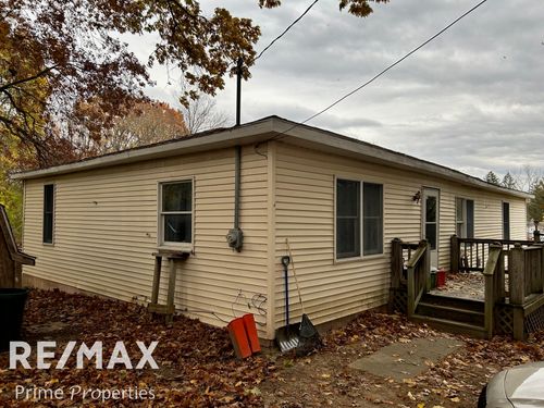 7152 Russell St, Genesee, MI, 48437-7709 | Card Image