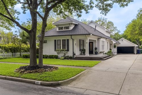 207 Williams Street, Waxahachie, TX, 75165 | Card Image