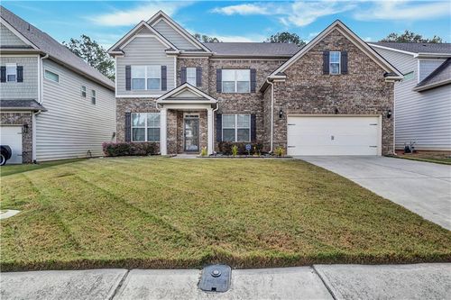 210 Fanleaf Dr, Fairburn, GA, 30213-5828 | Card Image