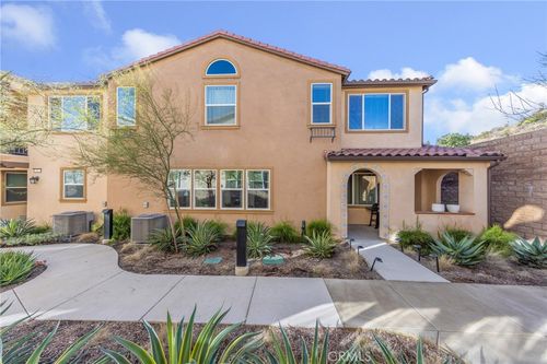 15188 Horizon #7 Street, Fontana, CA, 92336 | Card Image