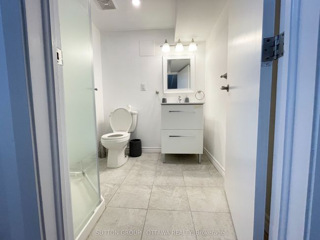 323 Montfort St, Home with 2 bedrooms, 3 bathrooms and 3 parking in Vanier ON | Image 30