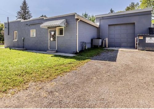 37 Beverly St E, Saint George, ON, N0E1N0 | Card Image