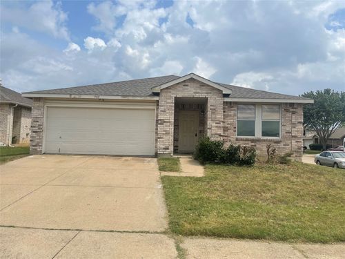 900 Rose Crystal Way, Fort Worth, TX, 76179-2398 | Card Image