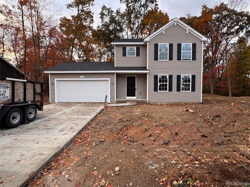 146 Woodland Way, Manchester, MI, 48158-8583 | Card Image