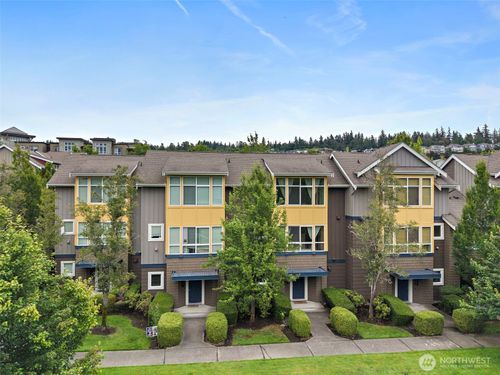 1748 24th Avenue Ne, Issaquah, WA, 98029 | Card Image