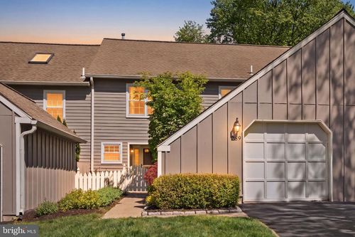 289 Tulip Tree Ct, BLUE BELL, PA, 19422-2808 | Card Image