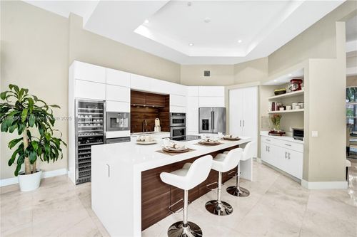 2557 Montclaire Cir, Weston, FL, 33327-1429 | Card Image