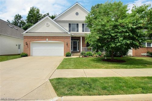 5041 Bristol Ct, Lyndhurst, OH, 44124-2533 | Card Image