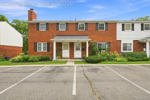 6643 Andersonville Rd, Clarkston, MI, 48346-2701 | Card Image
