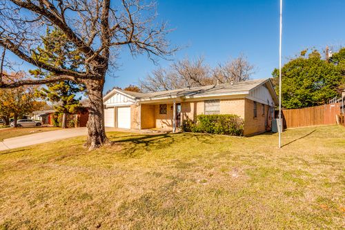 1204 Julie St, Weatherford, TX, 76086-6039 | Card Image
