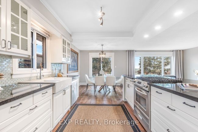 138 Lakeside Dr, House other with 5 bedrooms, 3 bathrooms and 6 parking in Grimsby ON | Image 8