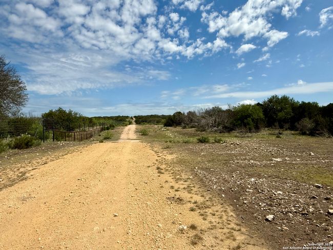 74200 Sd, Home with 0 bedrooms, 0 bathrooms and null parking in Rocksprings TX | Image 5