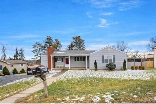 3006 Harding Ave, Aliquippa, PA, 15001-4620 | Card Image