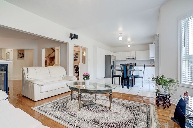 96 Tuscana Blvd, House other with 4 bedrooms, 3 bathrooms and 4 parking in Concord ON | Image 27