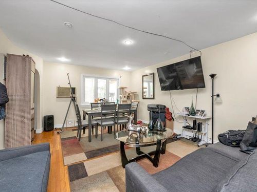 150 78th Ave, Kew Garden Hl, NY, 11367 | Card Image