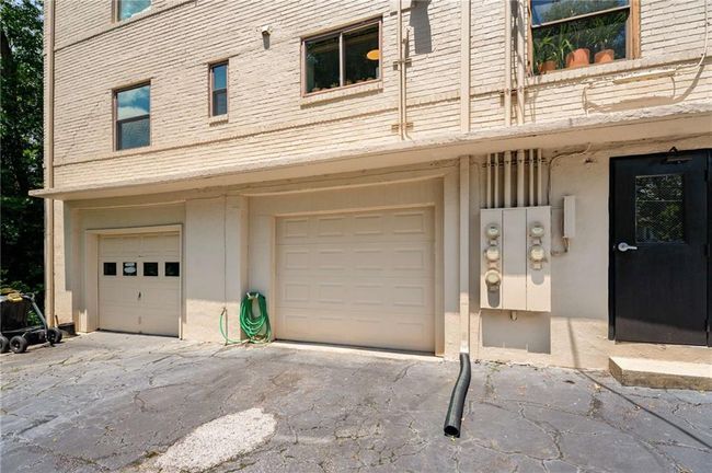 APT-6 - 282 Ardmore Cir Nw, Condo with 2 bedrooms, 1 bathrooms and null parking in Atlanta GA | Image 24