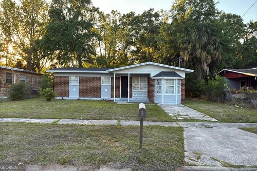 7028 Lincoln Cir W, JACKSONVILLE, FL, 32209-1333 | Card Image