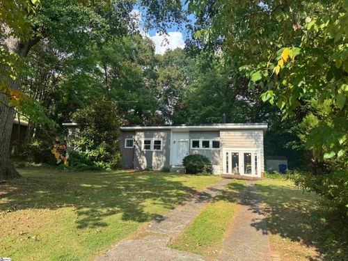 11 Ashton Ave, Greenville, SC, 29609-4950 | Card Image