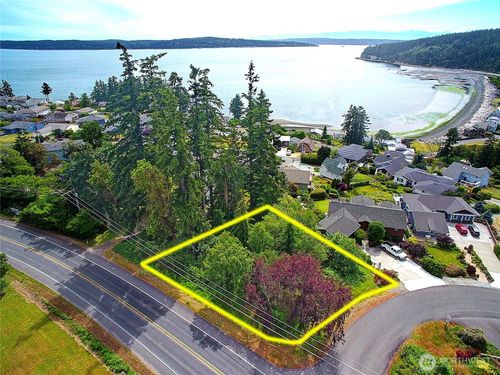 376 Moana Dr, Camano Island, WA, 98282-7678 | Card Image