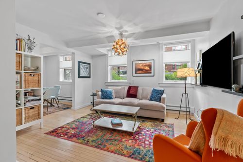 b3-1707 Stevens Ave, Minneapolis, MN, 55403-3857 | Card Image