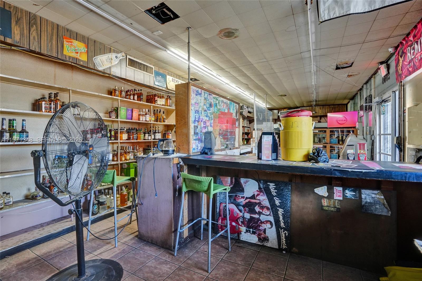Commercial Sale in Fort Lauderdale 2