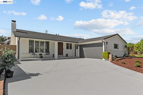 24839 Townsend Ave, Hayward, CA, 94544-1746 | Card Image