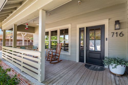716 W 4th St, Mcgregor, TX, 76657-1535 | Card Image