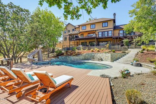 55 Pompadour Dr, Ashland, OR, 97520-9307 | Card Image